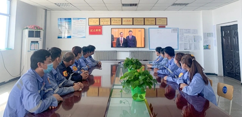 向抗疫英雄致敬！宜化集團組織收看全國抗擊新冠肺炎疫情表彰大會(圖5)