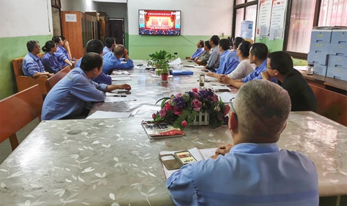 向抗疫英雄致敬！宜化集團組織收看全國抗擊新冠肺炎疫情表彰大會(圖12)