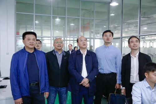 湖北省應(yīng)急管理廳黨委副書記、副廳長楊愛東到宜化實訓(xùn)基地現(xiàn)場調(diào)研(圖2)