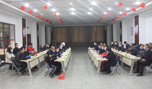 國(guó)務(wù)院安委辦?；分攸c(diǎn)縣專家組到新疆天運(yùn)開(kāi)展安全生產(chǎn)指導(dǎo)服務(wù)工作(圖3)