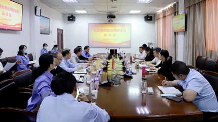 湖北省稅務局黨委委員、副局長何小平一行到楚星公司現(xiàn)場調(diào)研(圖2)
