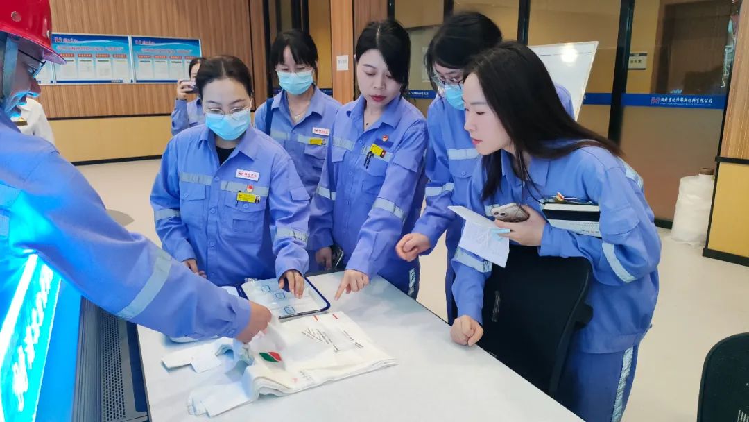 參觀新項目感受新變化更添新干勁！股份公司組織青年職工交流座談