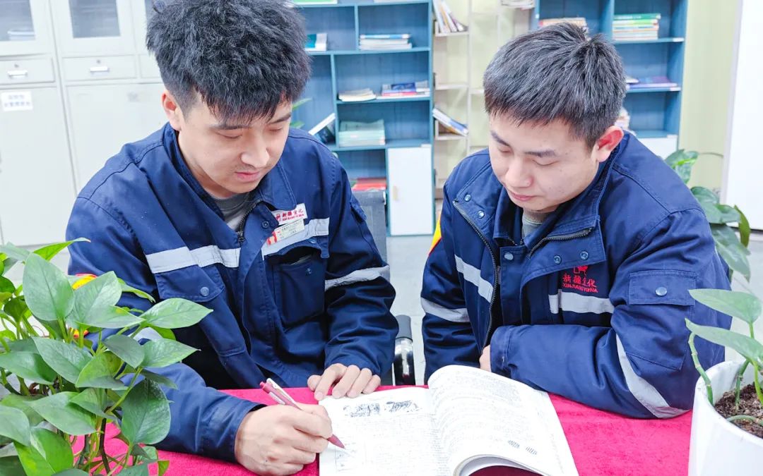 新疆宜化熱電分廠發(fā)電三班：夯實班組基礎(chǔ)，推進(jìn)自主管理(圖4)