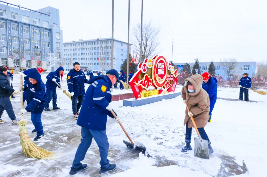 內(nèi)蒙宜化：迎風(fēng)戰(zhàn)雪保安全，勠力同心促生產(chǎn)(圖2)