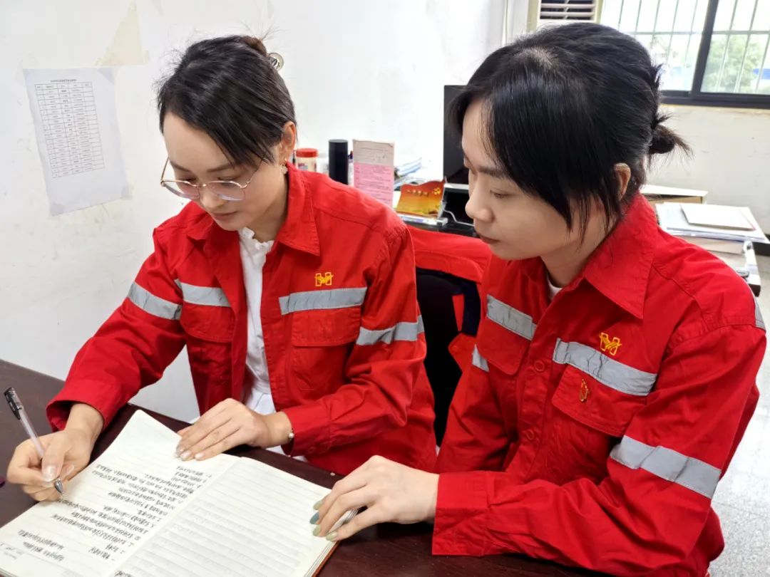【宜化榜樣】化機(jī)公司李丹：提升素質(zhì)強(qiáng)技能，勇于奉獻(xiàn)顯擔(dān)當(dāng)(圖3)