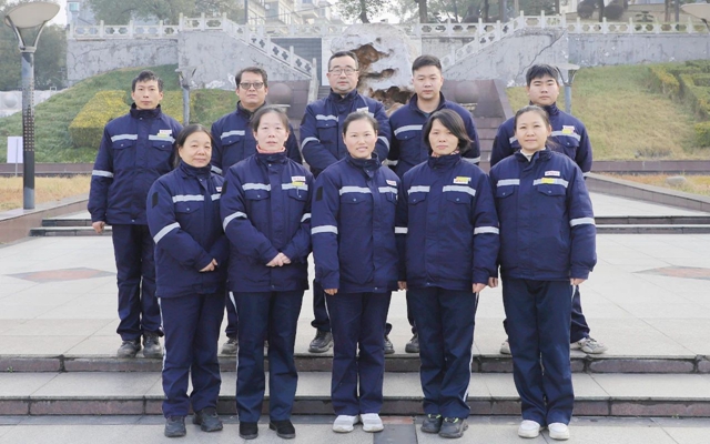 喜報！全國表彰，股份公司猇亭片區(qū)電解四班榜上有名！(圖1)