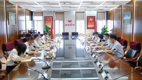 中國信保湖北分公司黨委書記、總經(jīng)理劉正茂一行到訪宜化集團(tuán)