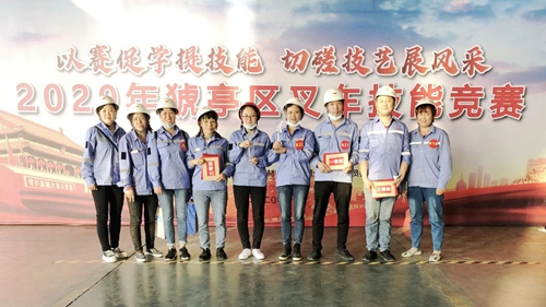 宜昌市猇亭區(qū)總工會(huì)組織叉車技能競(jìng)賽，股份公司多名選手獲得榮譽(yù)