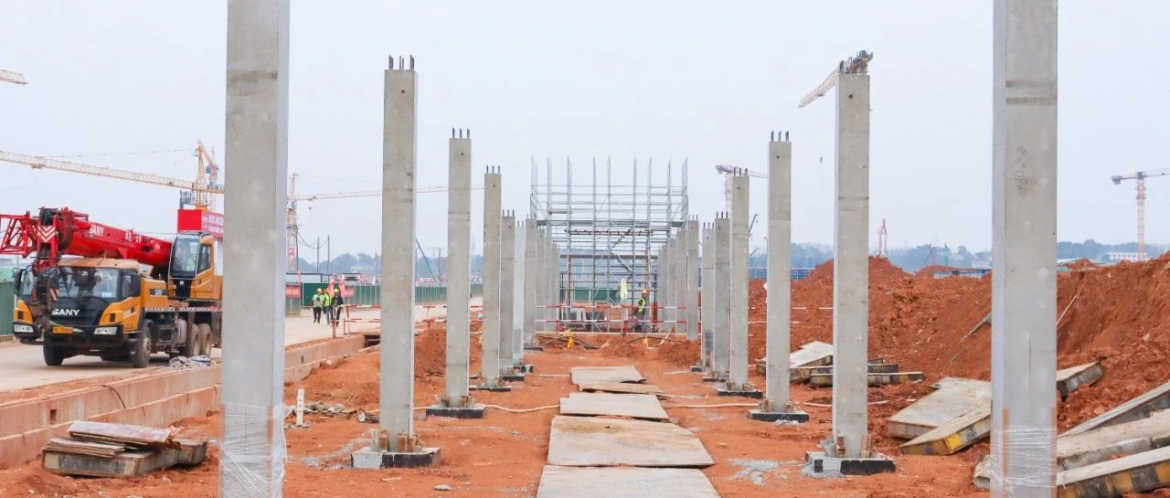 工程建設(shè)跑出加速度！磷化工項目預(yù)制管廊開始安裝