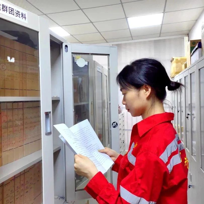 【宜化榜樣】化機公司李丹：提升素質(zhì)強技能，勇于奉獻顯擔當
